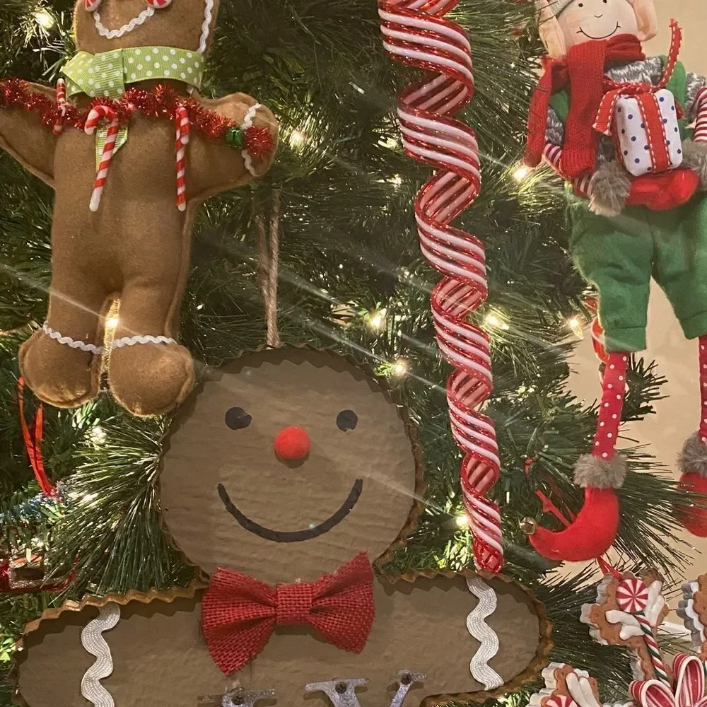 Candy Land Christmas 9’ Tree and Ornaments